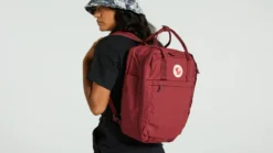 Specialized/FjAllrAven 20 Litre Cave Pack Back Pack - Green