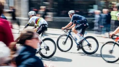 Specialized Rapide CLX II Rear Road Wheel - Carbon/White -Specialized Cycle Hub Sales Store 21 28