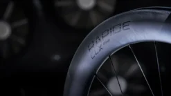 Specialized Rapide CLX II Rear Road Wheel - Carbon/Black -Specialized Cycle Hub Sales Store 9 120